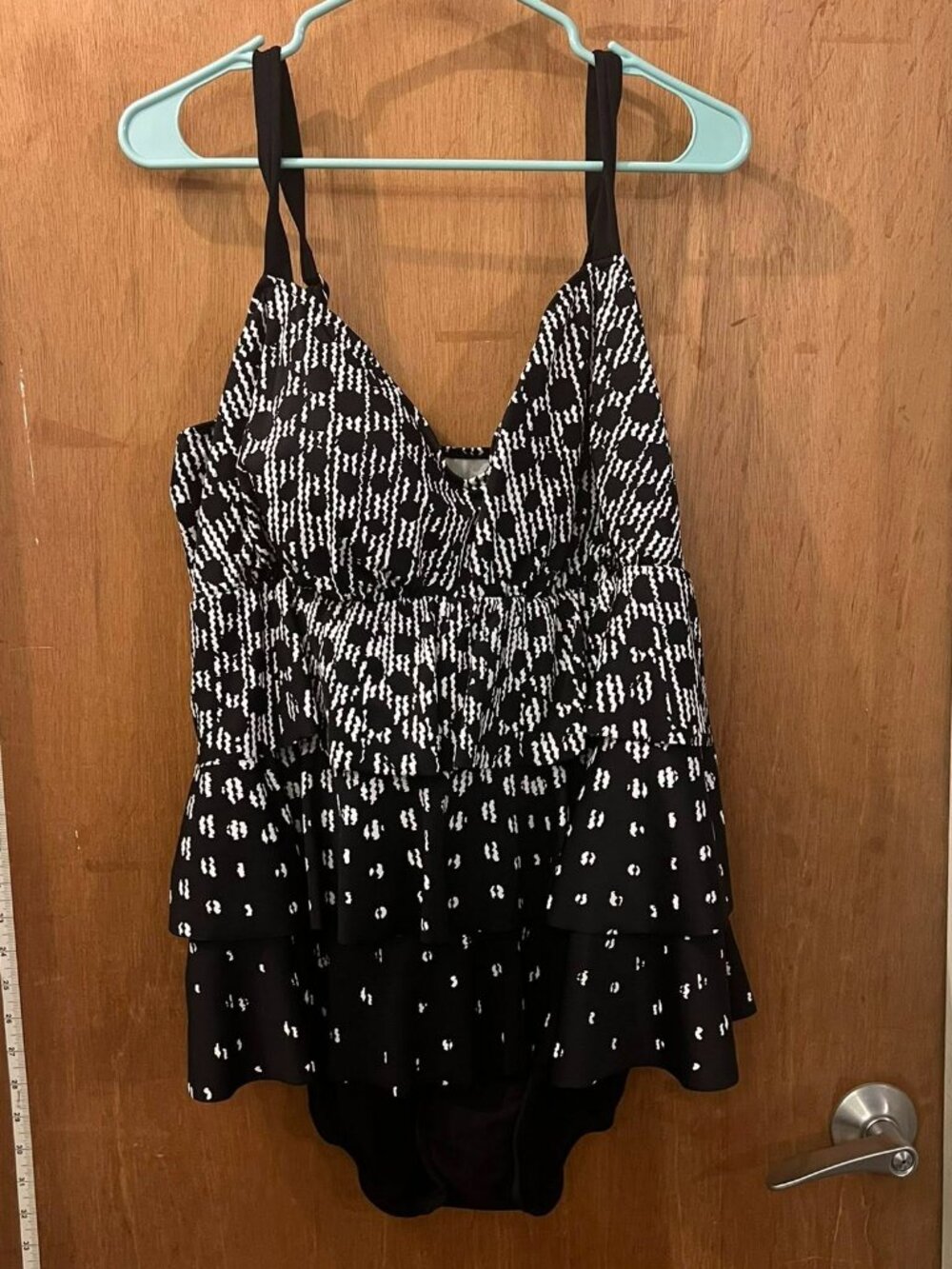 Size 20W - Croft & Barrow - Black and White One-Piece Swim Dress